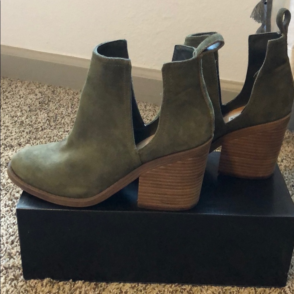 Steve Madden Booties - Picture 4 of 6